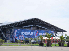 dlya-provedeniya-novoy-volny-v-kazani-ustanovyat-koncertnyy-zal-new-wave-hall