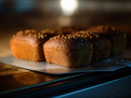 la-tartine-ma-famille-gde-esche-mozhno-kupit-vypechku-so-skidkoy-do-50