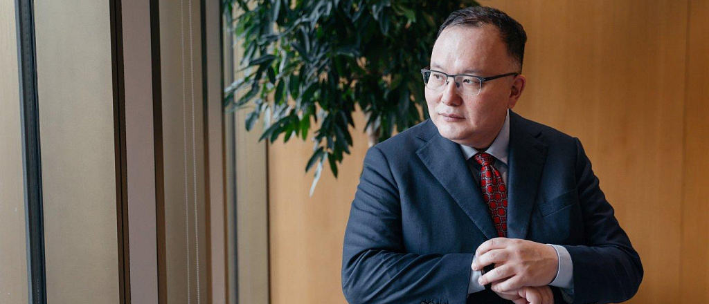 kuanyshbek-esekeev-o-tom-kak-upravlyaet-korporaciey-kazahtelekom-gde-rabotaet-svyshe-23-000-sotrudnikov