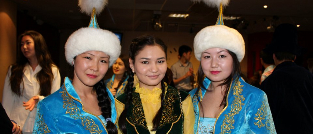 lybritaniyada-y-aza-standy-tardy-auymdasty-ruy-zh-ne-m-deni-s-sharalardy-yymdastyruy-zhayynda