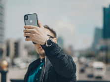 tin-koff-razreshil-podtverzhdenie-platezhey-cherez-selfi
