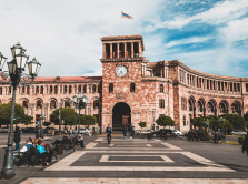 10-prichin-pereehat-v-armeniyu