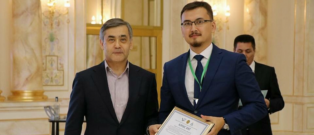 anuar-zhumabay-o-tom-za-chto-on-lyubit-atyrau-i-pochemu-hochet-chtoby-ego-deti-zhili-v-etom-gorode