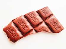 nestle-vypustit-svoy-pervyy-veganskiy-shokolad