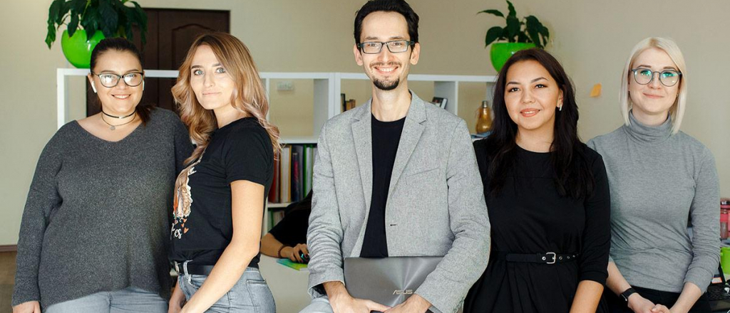 avito-rabota-investiruet-1-2-milliona-v-hr-messenger-s-vyhodcami-iz-kazahstana