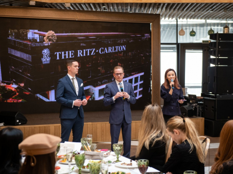 talantlivye-shef-povara-zhenschiny-posetyat-astanu-v-ramkah-special-noy-iniciativy-ot-the-ritz-carlton