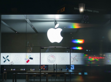 apple-patentuet-novyy-skladnoy-gadzhet
