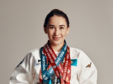 abiba-abuzhakynova-o-svoem-puti-v-sporte-i-stremlenii-stat-chempionkoy-mira-po-dzyudo