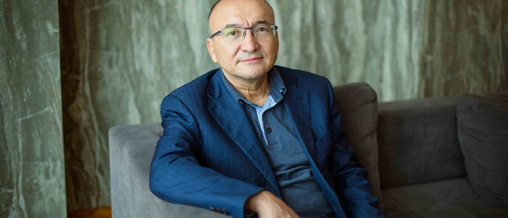 prezident-almau-o-tom-kak-stroit-kazahstan-i-mir-i-pochemu-deti-vsegda-umnee-roditeley