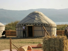 tradicii-sozdaniya-yurty-priznany-yunesko