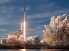 spacex-zapustila-na-orbitu-raketu-falcon-9-s-partiey-sputnikov-starlink