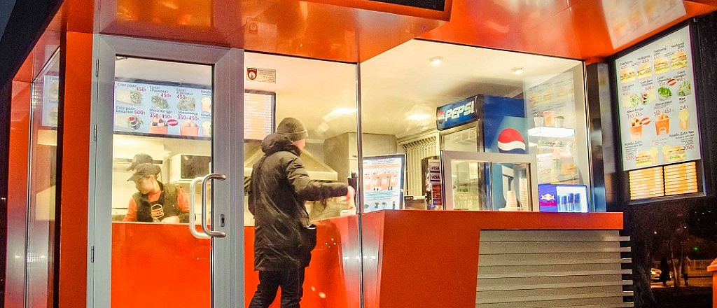netipichnyy-fast-food-v-astane-5-mest-gde-mozhno-poest-ne-tol-ko-bystro-nedorogo-no-i-polezno