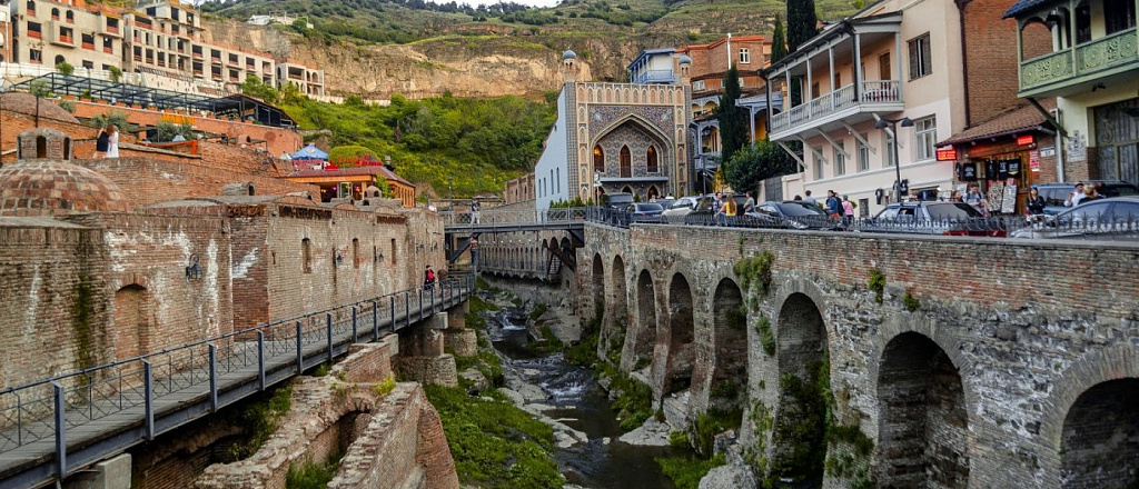 10-amazing-places-to-visit-in-georgia