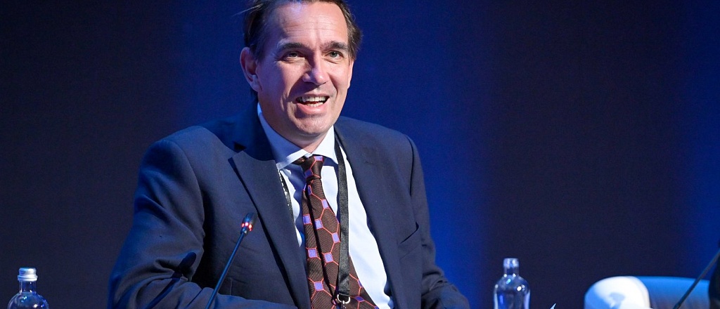 historian-and-author-peter-frankopan-on-the-modern-significance-of-the-term-silk-road-and-the-importance-of-the-central-asian-region