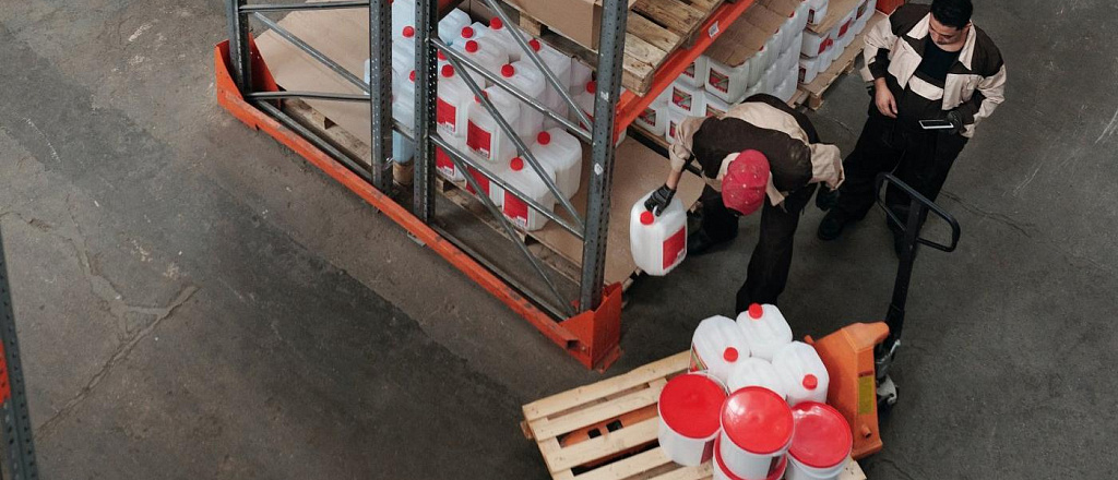 ozon-otkryl-pervyy-fulfilment-centr-v-kazahstane