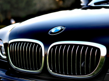predstavlen-bmw-i-vision-dee-koncept-kar-kotoryy-mozhet-menyat-cvet