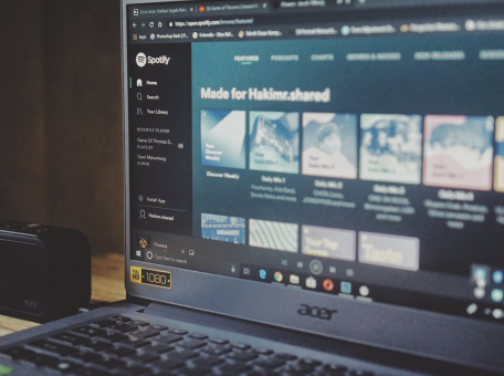 spotify-zapatentovala-tehnologiyu-opredeleniya-nastroeniya-pol-zovatelya-po-golosu-i-okruzhayuschim-zvukam