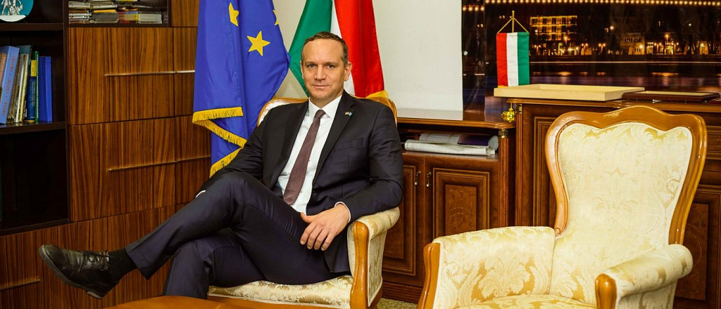 diplomat-iz-vengrii-ob-obschih-kornyah-s-kazahami-i-kakie-lyudi-zhivut-v-kazahstane