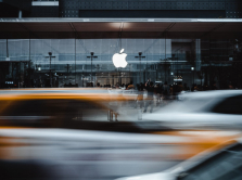 apple-zapustila-svoyu-muzykal-nuyu-premiyu-apple-music-awards-i-ob-yavila-pervyh-pobediteley