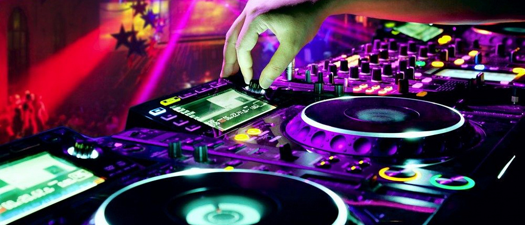 seriya-sovmestnyh-translyaciy-ot-zen-stream-x-red-bull-3style-djs