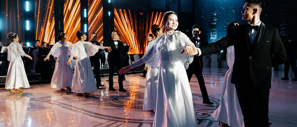 dimash-kudaybergen-gennadiy-golovkin-elena-rybakina-fernando-alonso-i-rafael-nadal-podderzhali-aukcion-zimnego-blagotvoritel-nogo-bala-v-astane