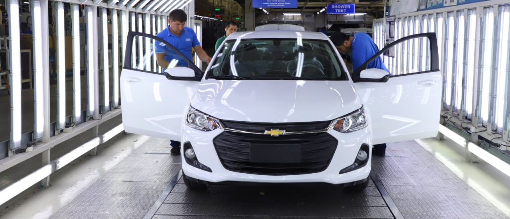 v-uzbekistane-sobrali-pervyy-chevrolet-onix