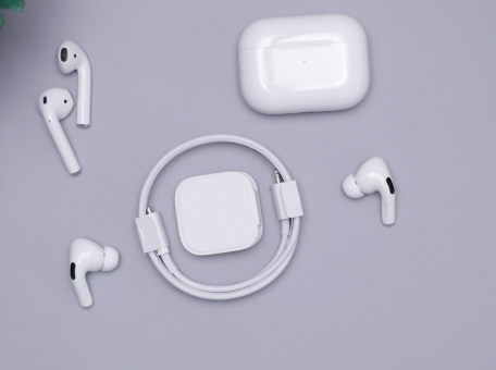 apple-vypustit-specversiyu-naushnikov-airpods-pro-ii