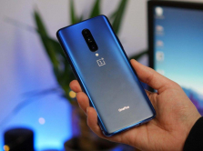 populyarnye-smartfony-krome-iphone-i-samsung-gde-kupit-onlayn