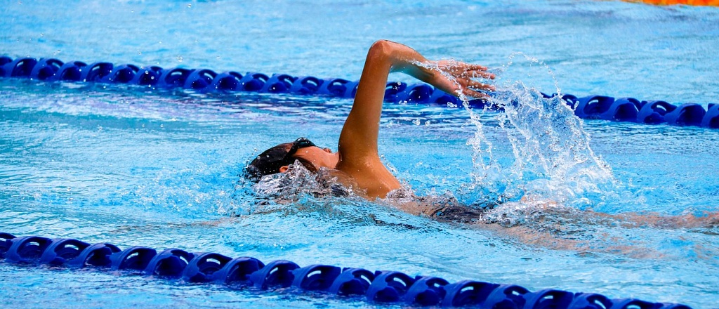 10-swimming-pools-in-almaty-for-solo-swims-and-training-with-coaches