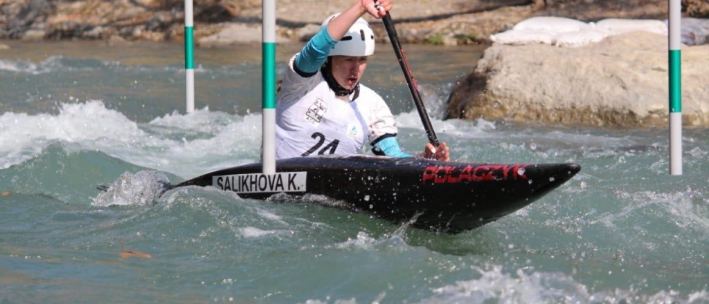 kazahstan-zavoeval-16-medaley-na-chempionate-azii-po-grebnomu-slalomu