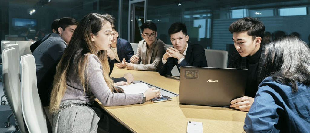 gayd-po-astana-it-university-postuplenie-programmy-studencheskaya-i-nauchnaya-zhizn