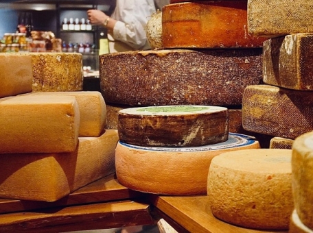 cheese-makers-and-wineries-of-kyrgyzstan-11-artisan-producers-and-large-scale-enterprises