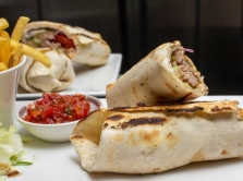 7-places-in-baku-where-they-make-the-most-delicious-doners
