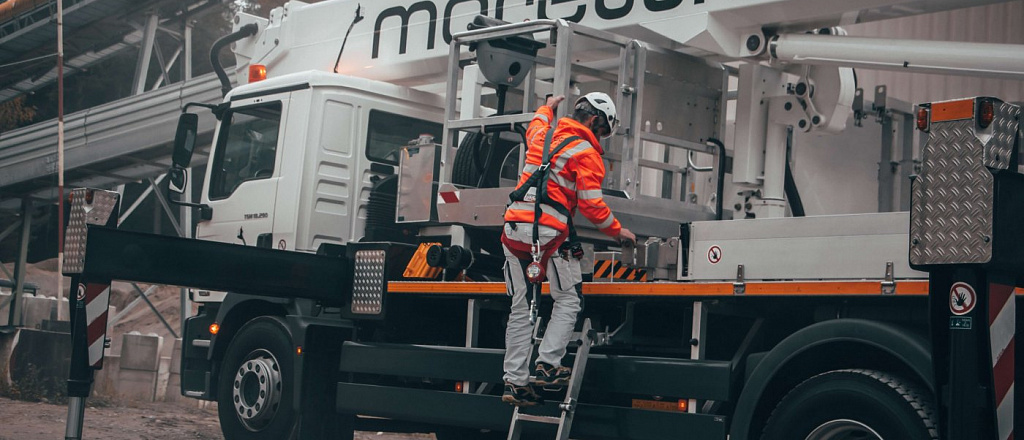 specialisty-kotorye-nuzhny-mongolii-povara-inzhenery-marketologi