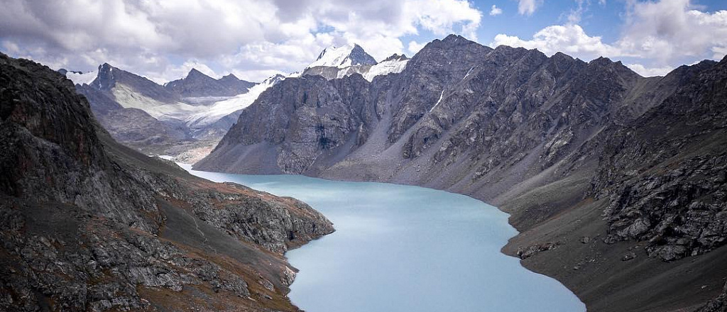 a-british-adventure-photographer-on-must-visit-places-in-kyrgyzstan