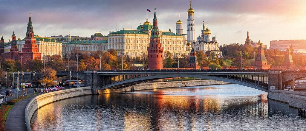 maps-me-i-mosturizm-opublikovali-5-tematicheskih-putevoditeley-po-moskve