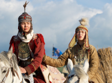 kazahskoe-hanstvo-shagaet-po-miru