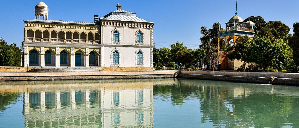 basseyn-spa-zh-ne-baly-aulau-bar-tashkent-ma-ynda-y-e-zd-k-demalys-oryndary
