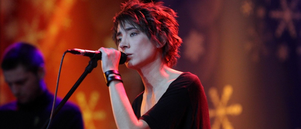 zemfira-vypustila-al-bom-borderlayn