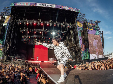 gde-vystupyat-samye-populyarnye-ispolniteli-v-etom-godu-laynapy-festivaley