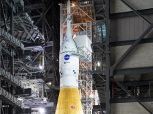 nasa-gotovitsya-k-zapusku-samoy-moschnoy-lunnoy-rakety