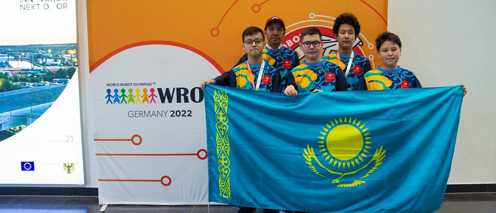 kazahstanskie-shkol-niki-vpervye-v-istorii-zanyali-vtoroe-mesto-na-mezhdunarodnoy-olimpiade-po-robototehnike